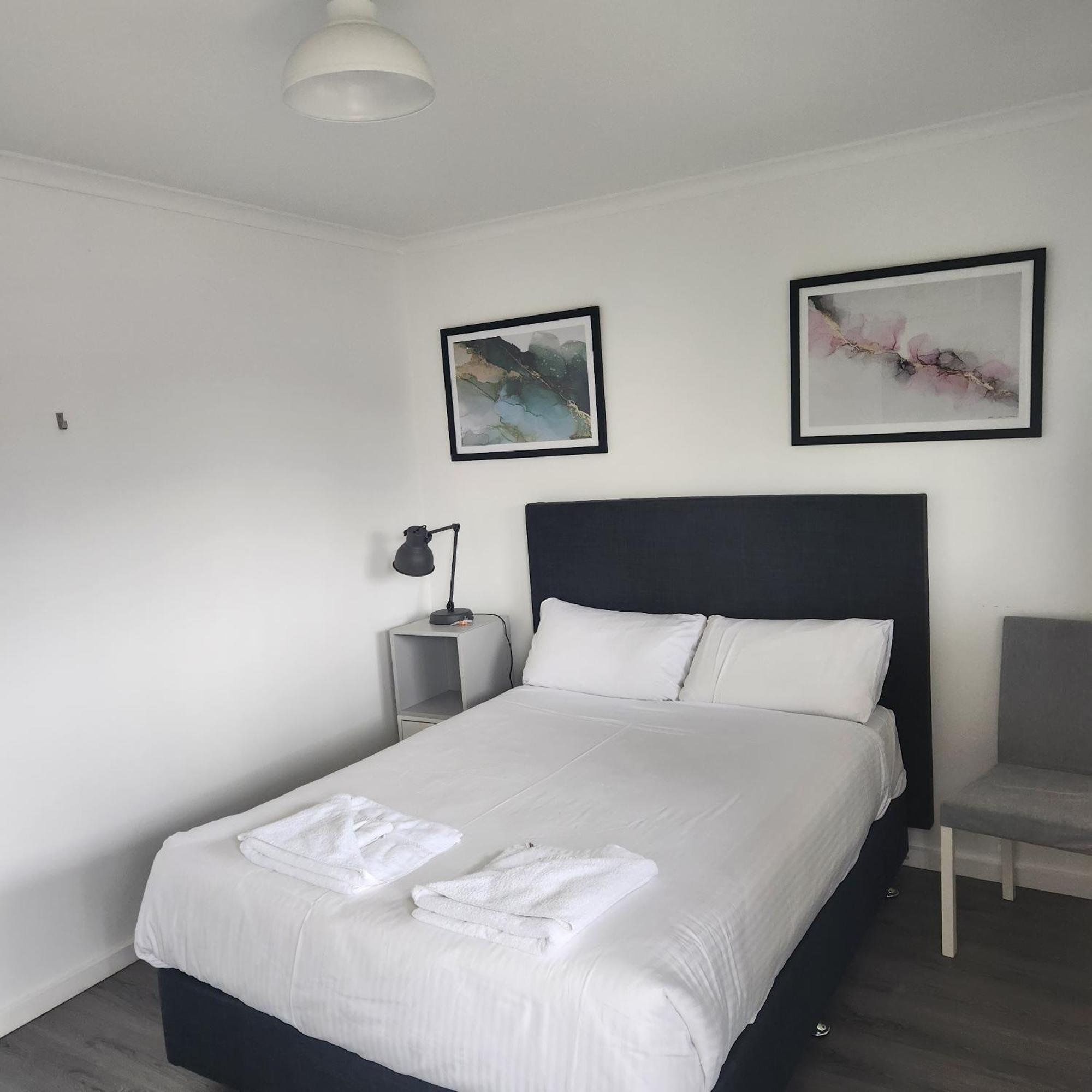 Motel On Becker Tintinara 外观 照片